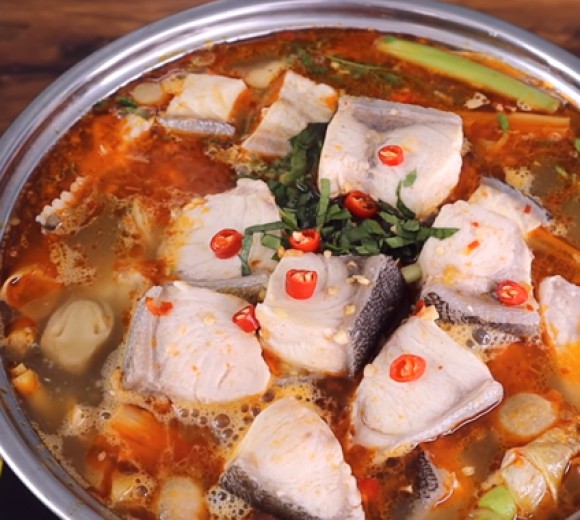 Lẩu bớp măng chua 