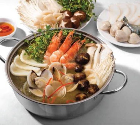 Lẩu hải sản ( không cay) 
