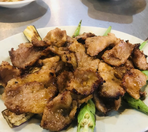 Nhủ heo nướng  