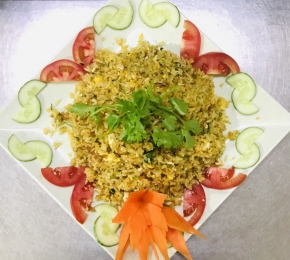 Cơm chiên cá mặn