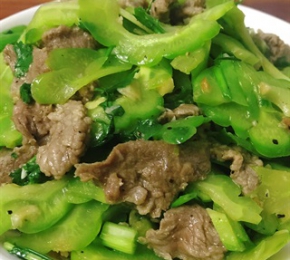 Khổ qua xào bò