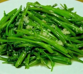  Rau muống xào chao